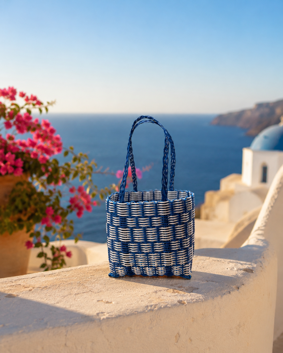 Mini — Santorini